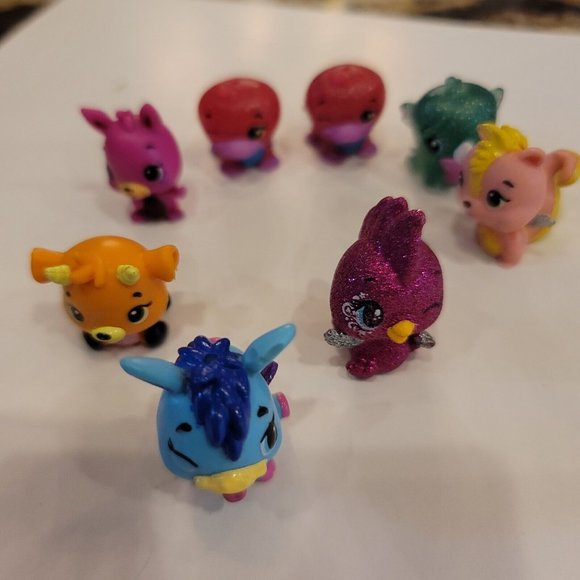 Lot of 8 Hatchimal Dolls Appx 1 Inch Each - Picture 1 of 4